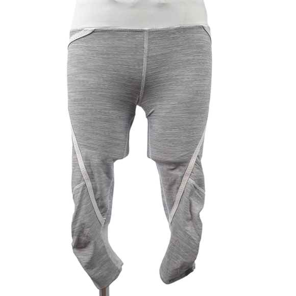 Lululemon Run Pace Cropped Leggings Wee Are From Space Size 4 Women's - Picture 2 of 10
